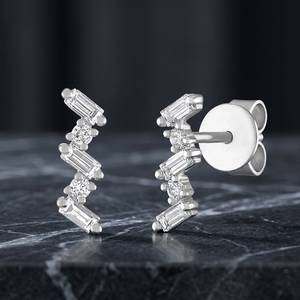 Pendientes de tuerca geométricos de formas mixtas con diamantes talla baguette de 0.24 quilates, chapados en oro de 14k/18k y oro rosa, estilo moderno y lindo para compromiso. - Product Image 2