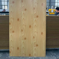 Panneau d'isolation pour toit et mur en métal sculpté imitation bois pour la décoration extérieure de la maison