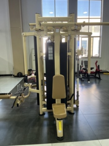 Dispositivo Multifuncional de Entrenamiento de Fuerza Integral, Equipo de Gimnasio Ajustable para Entrenamiento de Múltiples Personas de Pie - Product Image 4