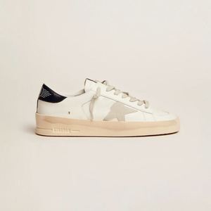 Chaussures classiques effet vieilli avec semelles noires, chaussures blanches rehaussantes invisibles en cuir pleine fleur de vachette haut de gamme - Product Image 1