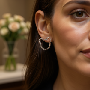 Orecchini a perno dorati a forma di cartone animato con strass in cristallo incastonati a castone, per donna, carini da indossare tutti i giorni - Product Image 2