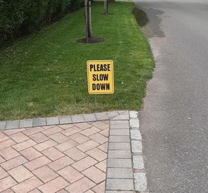 Fade Proof Lightweight 18x24 <b>Custom</b> Text Yard Signs with H-Stand for Services & Repairs Landscaping Services Promotion - Product Image 4