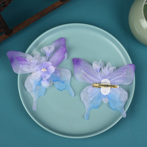 Accesorio para el Cabello Estilo Chino Antiguo 2024, Diseño Original, Hecho a Mano, Pasador de Pelo con Mariposa y Flores en Degradado Morado - Product Image 3
