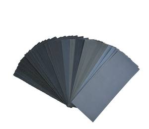Fabricación al por mayor 230*280mm hoja de papel de <span class=keywords><strong>lija</strong></span> de revestimiento de óxido de aluminio dureza media personalizable OEM pulido para pared de madera - Product Image 1