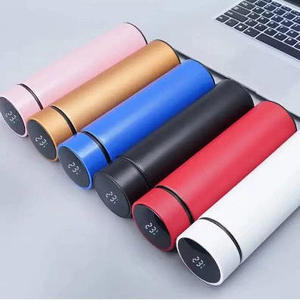 Bouteille d'eau intelligente en acier inoxydable de 500 ml pour l'extérieur, avec rappel de température et écran LED, idéale pour les voyages et comme tasse. - Product Image 6