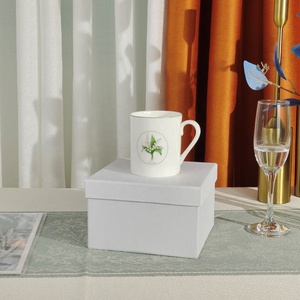 Taza de Porcelana con Diseño de Lirio de los Valles, Novedosa y Sencilla, con Caja de Regalo - Product Image 2