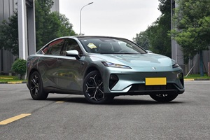 En Stock Deepal L07 2025 Sedán Eléctrico Puro con Autonomía de 530km/660km CLTC, Carga Rápida, Auto Familiar - Product Image 3