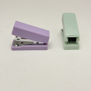 <span class=keywords><strong>Fancy</strong></span> Phi Hành Gia <span class=keywords><strong>Mini</strong></span> <span class=keywords><strong>Stapler</strong></span> Set 24/6 Staple Sinh Viên Văn Phòng Nguồn Cung Cấp Của Nhãn Hiệu <span class=keywords><strong>Stapler</strong></span> - Product Image 5