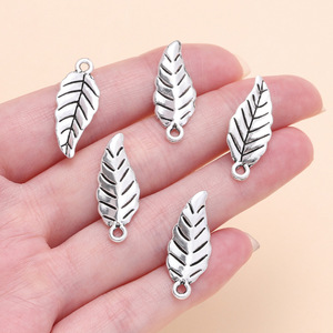 Colgante de hoja de aleación de zinc de 9,5x24,5mm para fabricación de joyas, accesorios DIY, amuleto unisex con forma de planta - Product Image 2
