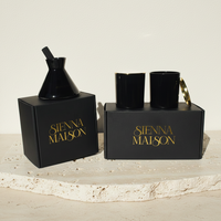Diffuseur de parfum en verre noir brillant personnalisé de luxe 200 ml avec de grands bâtonnets et boîte