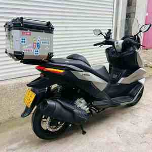 CALIDAD MEJOR Unigear VOGES SR250GT Pedal Motocicleta Scooter de gas de <span class=keywords><strong>segunda</strong></span> <span class=keywords><strong>mano</strong></span> - Product Image 2