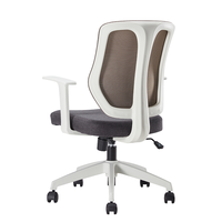 Chaise de bureau exécutive ergonomique contemporaine en maille avec accoudoirs pivotants à 180 degrés – Vente en gros