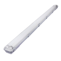 Luminaria LED Tri-Proof IP65 Resistente a la Intemperie, Hermética al Vapor, para Uso en Interiores, Almacenes Industriales y Estacionamientos