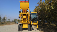 Camion malaxeur à béton diesel auto-alimenté mini SLM4000S de 4m³ de Chine, 91KW avec système hydraulique puissant pour la construction en Algérie