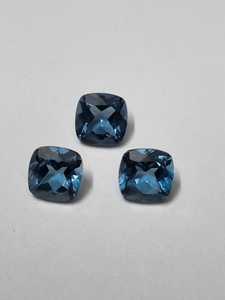 Topaze bleue de Londres naturelle, taille coussin 8 mm, pierre précieuse non montée, topaze bleue foncée facettée de qualité supérieure pour la création de bijoux - Product Image 4