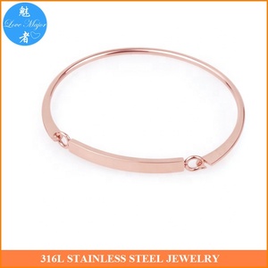 <span class=keywords><strong>Bracciale</strong></span> <span class=keywords><strong>Rigido</strong></span> in Acciaio Inossidabile Inciso con Placcatura in <span class=keywords><strong>Oro</strong></span> <span class=keywords><strong>Rosa</strong></span>, Gioiello di Moda per Donne - Product Image 3