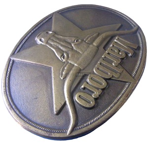 Hebilla de cinturón Marlboro con placa de bronce y diseño de cabeza de toro para hombre - Product Image 5