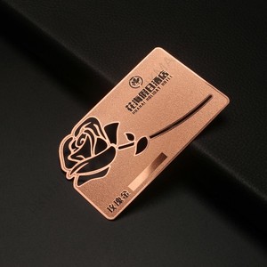Tarjeta de presentación metálica personalizada con corte hueco, impresión a doble cara, relleno de esmalte, tarjeta VIP de acero inoxidable para promoción de marca - Product Image 3