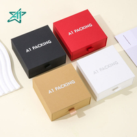 Boîte à bijoux modulaire sur mesure avec matrice de couleurs Heritage pour une image de marque sophistiquée et un marketing haut de gamme