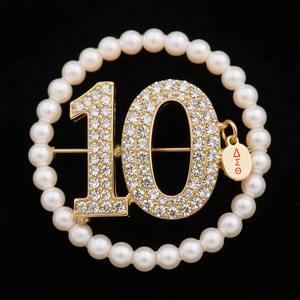 Broche de diamantes de imitación personalizado para eventos de ex alumnos, broche numerado con letras griegas para bodas, fiestas, compromisos y regalos - Product Image 5