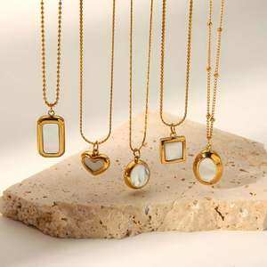 เครื่องประดับสแตนเลสชุบทอง โซ่เส้นเล็กประดับเปลือกหอยมุกขัดเงาสูง - Product Image 3