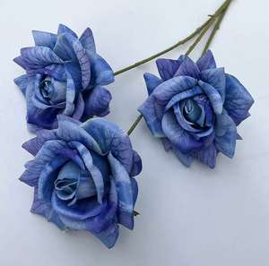 Tout nouveau design réaliste de rose en soie artificielle à 3 têtes fait à la main avec des veines pour le décor de la Saint-Valentin de mariage pour les paramètres de l'hôtel - Product Image 2