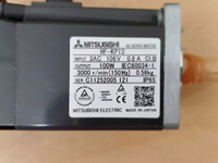 Produit d'origine authentique neuf, servomoteur série HF 100W HF-KP13, garantie d'un an