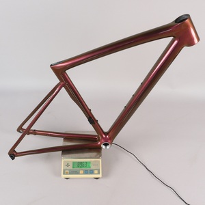 Cadre de vélo de route Chameleon 1002 en fibre de carbone T1000 super léger avec câblage interne, suspension à disque TT-X70, BB UDH Hanger - Product Image 6