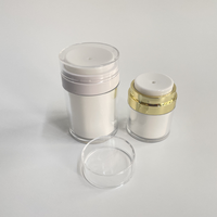 Produits en stock 15ml 50ml Emballage complet en acrylique à pression sous vide Crème et lotion pour le visage en flacon plastique Pot à crème
