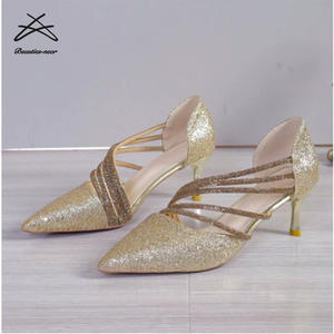 Nuovi <span class=keywords><strong>tacchi</strong></span> a spillo con strass con cinturino cavo basso taglie forti da donna nuovi sandali con paillettes lucenti estivi a punta scarpe con tacco - Product Image 4