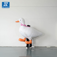 Modèle de canard gonflable blanc personnalisé pour décoration publicitaire extérieure ou événementielle en centre commercial