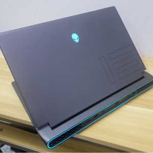 Laptop con Processore Intel Core I7-9750H, 16GB di RAM e 1TB di Memoria, Computer Portatile di Seconda Mano - Product Image 4