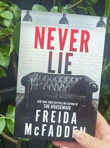 Achetez le livre Never Lie de Freida McFadden, un roman psychologique, un thriller, un mystère, un suspens, une fiction pour lecteurs adultes - Product Image 4