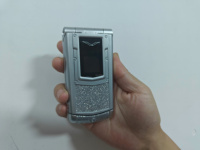 Nuevo modelo de lujo V77 2G red Global desbloqueado Teléfono celular Quad Band Teléfono celular móvil