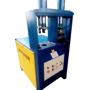 Machine hydraulique de poinçonnage et d'arc Machine de traitement de tuyaux en acier pour l'ingénierie Machine d'ouverture de tuyaux en acier