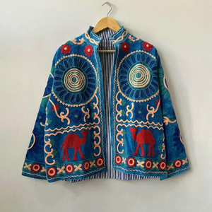 Chaqueta de Terciopelo Azul Real Premium para Mujer, Hecha a Mano en Rajastán, con Bordado Floral Tradicional Ari, Ropa Étnica Festiva - Product Image 1