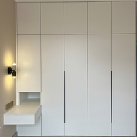 Armoire de rangement à étagères ouvertes, moderne, en MDF blanc, pour chambre d'hôtel, style Japandi, frêne, marbre côtier