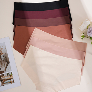 Ladymate OEM/ODM Culottes sans coutures pour femme, coupe laser invisible, string sans trace, sous-vêtements pour femme, culottes - Product Image 5