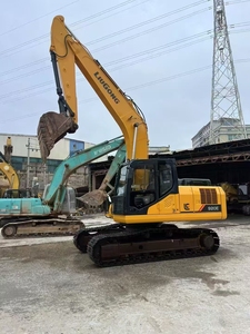 Excavadora de cadenas Liugong CLG920D/920E 920 de 20 toneladas, modelo 2018, de segunda mano, equipada con motor PLC, caja de cambios y 100 kW de potencia, bajo consumo de combustible. - Product Image 2
