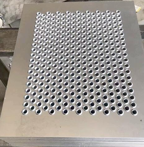 Tôle perforée en acier inoxydable, taille de trous personnalisée pour la filtration industrielle et la protection des équipements - Product Image 3