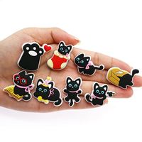 Nouveau dessin animé mignon chat noir breloques de chaussures en gros Pvc en vrac décorations de chaussures accessoires sabot breloques de chaussures