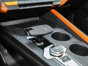 Changan Uni V 2023 Edizione Sport, Berlina Compatta dal Design Eccellente e Grandi Prestazioni, Ottimo Rapporto Qualità-Prezzo per Appassionati - Product Image 5