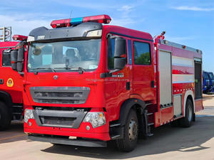 Camion de pompiers robuste 4x2 à simple pont avec pompe à incendie pour le sauvetage en cas d'incendie dans les entrepôts et les usines, véhicule de lutte contre les incendies - Product Image 5