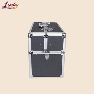 Maletín <span class=keywords><strong>de</strong></span> <span class=keywords><strong>Maquillaje</strong></span> Profesional <span class=keywords><strong>de</strong></span> Aluminio, <span class=keywords><strong>Caja</strong></span> <span class=keywords><strong>de</strong></span> <span class=keywords><strong>Herramientas</strong></span> Portátil con Correa <span class=keywords><strong>para</strong></span> el Hombro, Estuche Médico Rígido con Cierre - Product Image 4