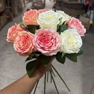 ورود صناعية حريرية فردية نابضة بالحياة عالية الجودة 55 سم للبيع بالجملة لتزيين المنزل والأفراح والمهرجانات - Product Image 3
