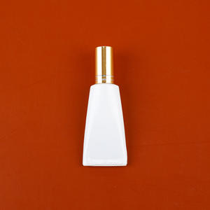 Nouveauté : flacon pulvérisateur plat en verre blanc de 10 ml pour échantillons de cosmétiques, huile ou parfum, avec bouchon - Product Image 5