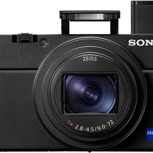 Appareil photo compact haut de gamme Sony RX100 VII avec capteur CMOS empilé de type 1.0 (DSCRX100M7) - Product Image 1