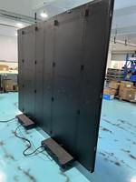 Écran publicitaire LED pliable d'usine, haute luminosité, sur pied, processus GOB, écran d'affichage LED pliable en trois parties
