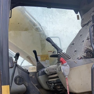 รถขุดตีนตะขาบ Komatsu PC200LC มือสองรับประกันคุณภาพ น้ำหนัก 20 ตัน พร้อมแบริ่งเครื่องยนต์ ปั๊ม PLC ระบบไฮดรอลิกที่มั่นคง พร้อมรายงานประกอบ - Product Image 5