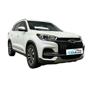 Un SUV compact d'occasion bien entretenu offrant un grand <span class=keywords><strong>espace</strong></span> et un confort élevé, Chery Tiggo 8 <span class=keywords><strong>2018</strong></span>, avec un intérieur sombre - Product Image 2